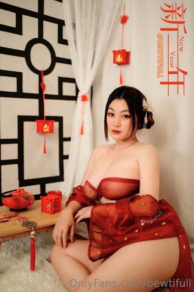 รูปโป๊สาวบิว ตรุษจีนนี้อยากไปแต๊ะอั๋งที่ห้องน้องจังเลย